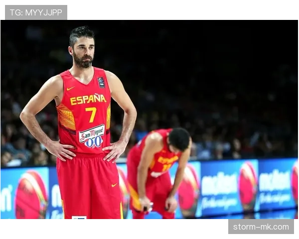 亚运会足球赛各国争夺奖牌盛况空前,精彩瞬间成历史回顾 亚运会足球赛各国争夺奖牌盛况空前,精彩瞬间成历史回顾