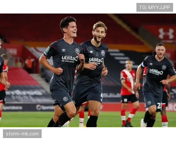 伯恩利球队结构解析:当前阵容框架与战术体系分析 伯恩利球队结构解析:当前阵容框架与战术体系分析